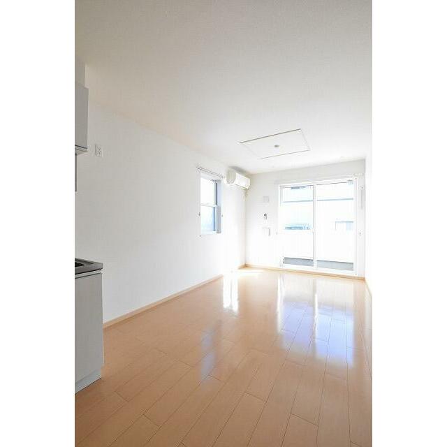 居室・リビング　こちらの物件はMODE不動産なら割引対象の１部屋です。