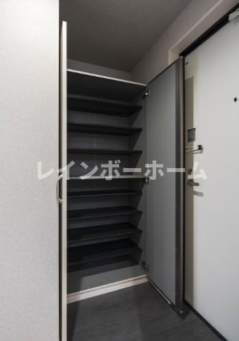 玄関　※建築中のためイメージ写真となります。