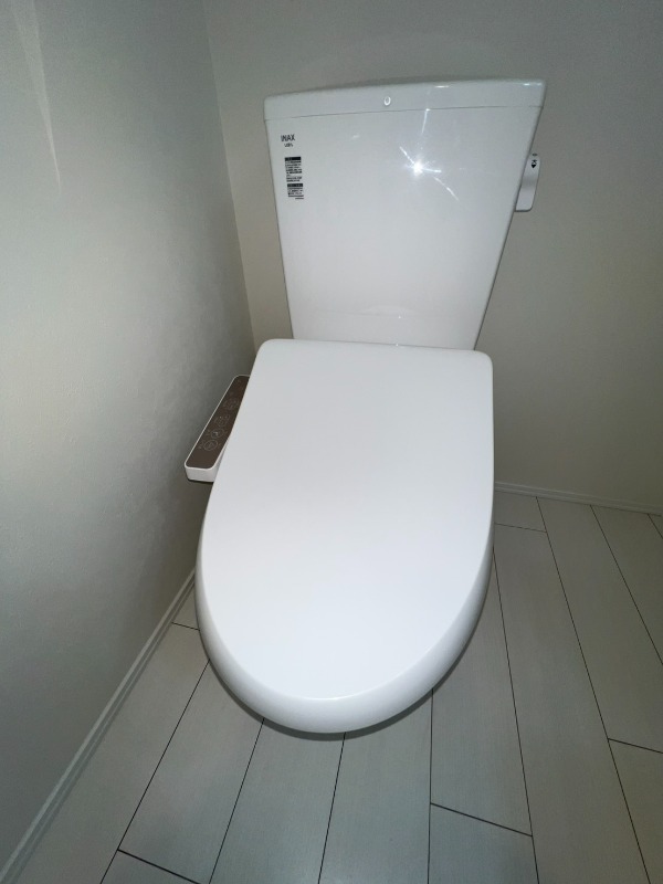 トイレ　コンパクトで使いやすいトイレです