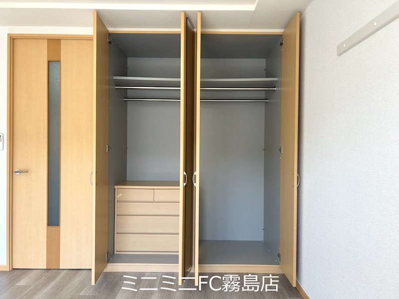 ＪＲ日豊本線 隼人駅 徒歩13分 2階建 築20年の内装写真