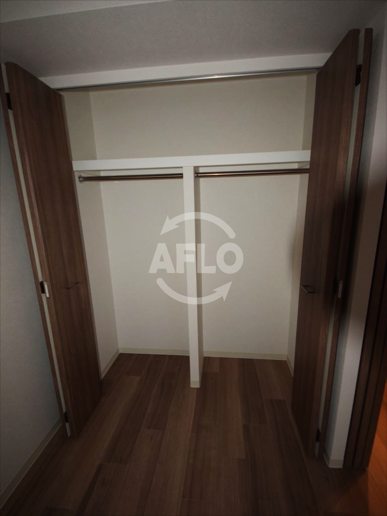 収納　プレサンス松屋町グレース　クローゼット