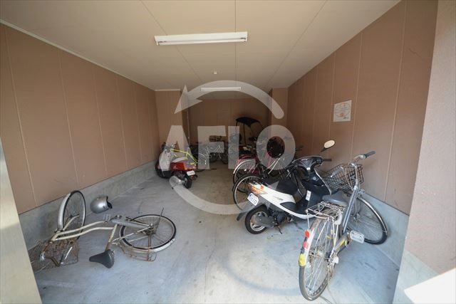駐車場　ラシーヌ天王寺　駐輪場