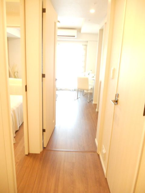 玄関　★別タイプのお部屋の参考写真(同物件)★