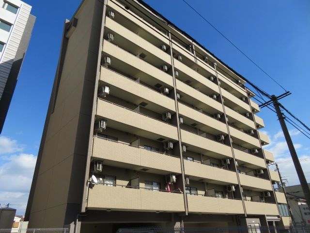 建物外観　日当りの良い明るいキレイな建物です