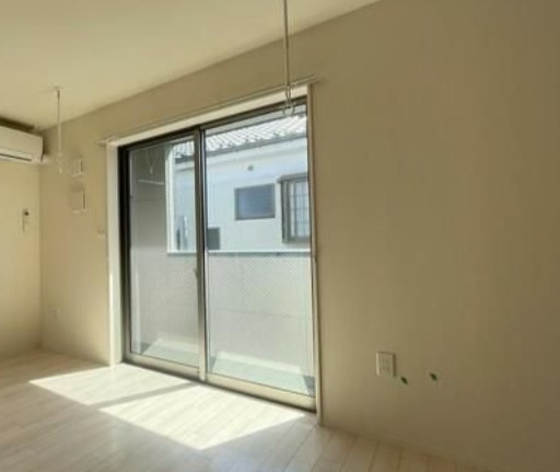 居室・リビング　※別部屋参考写真