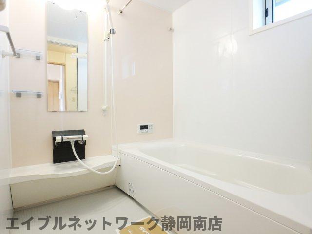 バス・シャワールーム　日々の暮らしに欠かせないお風呂です