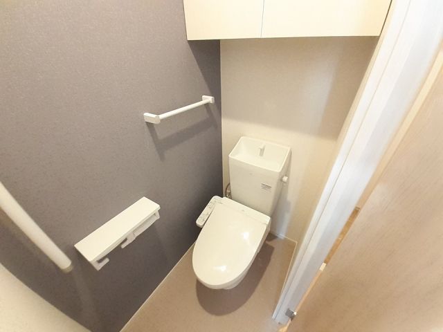 【ロータス青山２のトイレ】