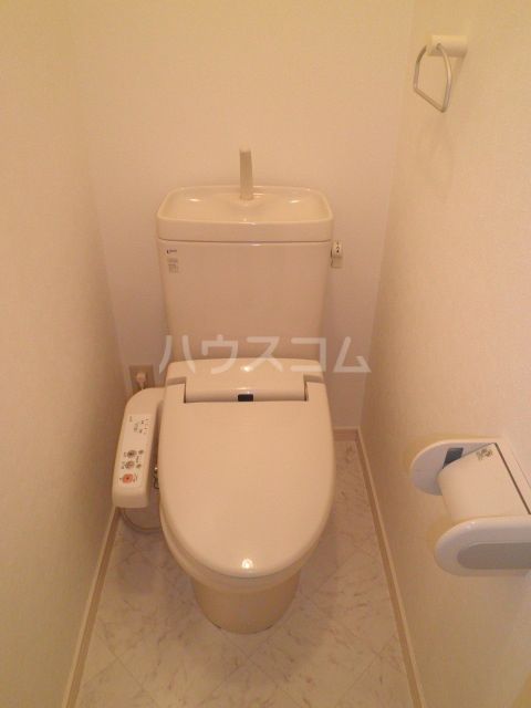 【四日市市海山道町のアパートのトイレ】