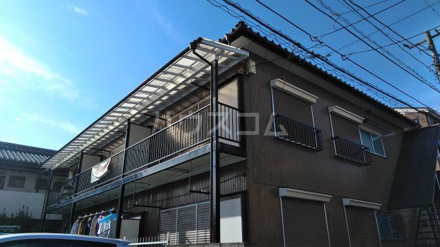 市川市鬼高のアパートの建物外観