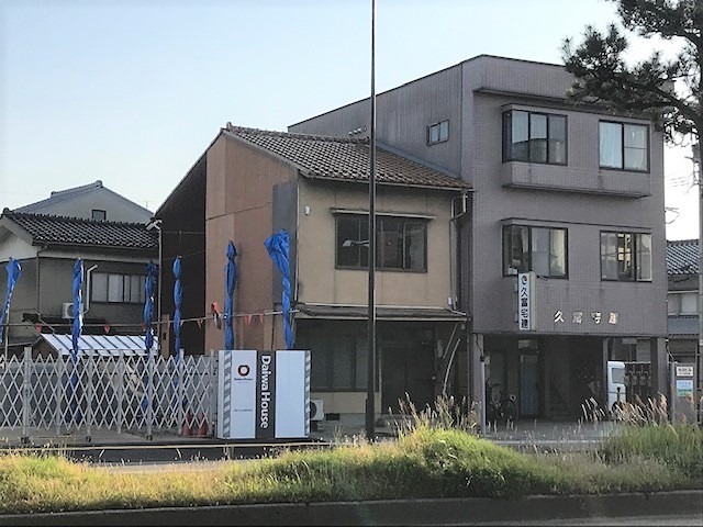 中橋町貸家の建物外観