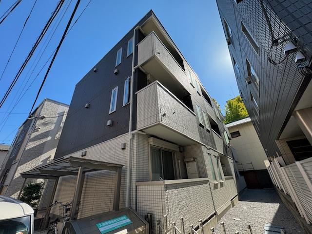 【ルミウス北千住の建物外観】