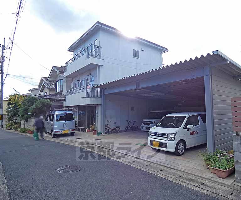 【京都市左京区上高野諸木町のマンションの建物外観】