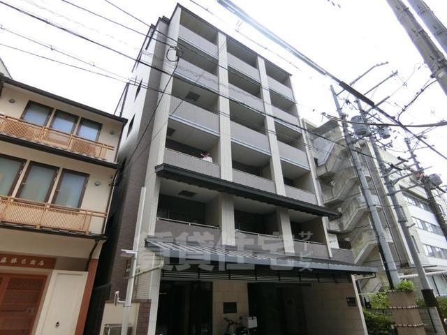 京都市下京区佐竹町のマンションの建物外観