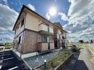 出雲市渡橋町のアパートの建物外観