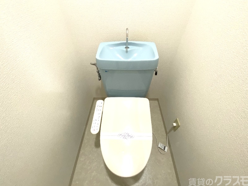 トイレ　冬場も安心の温水洗浄便座！