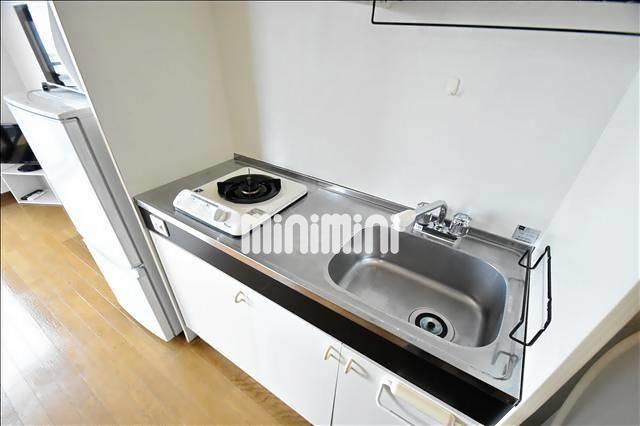 キッチン　ガスコンロ付きのキッチン