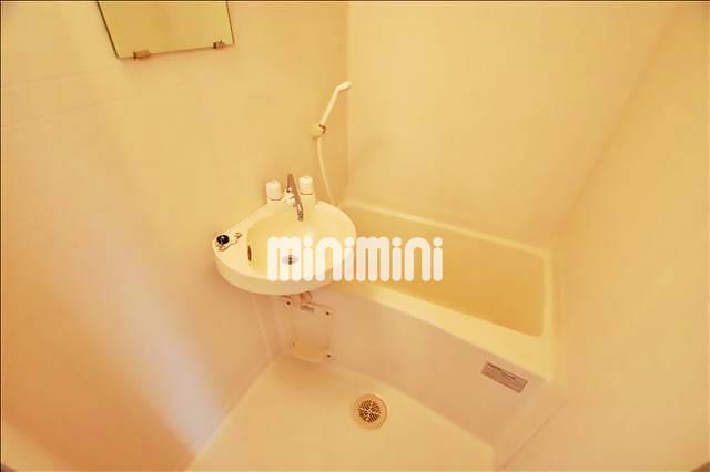 バス・シャワールーム　バストイレ別