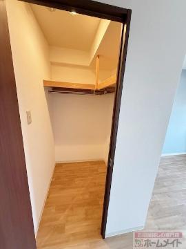 収納　ウォークインクローゼット