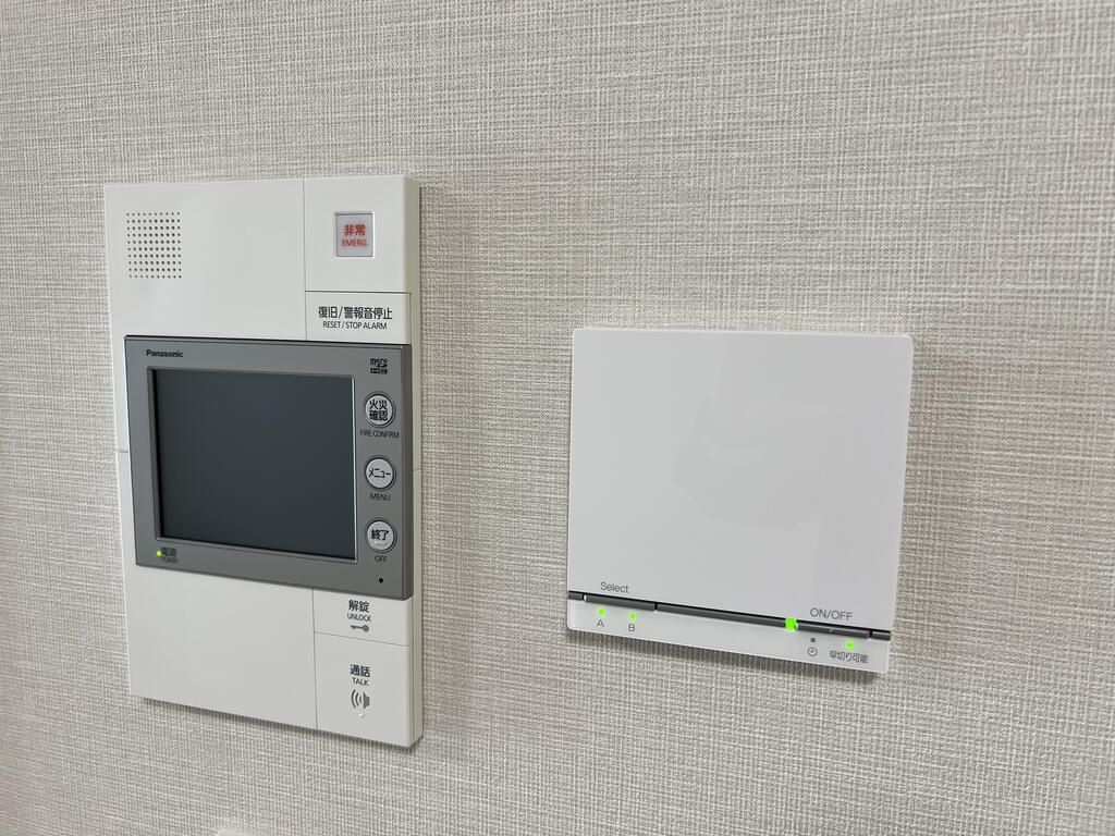 その他設備　床暖房・モニターホン