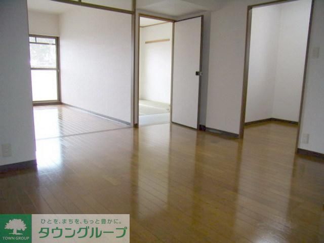 その他部屋・スペース　リビング11.5帖で広さがあります