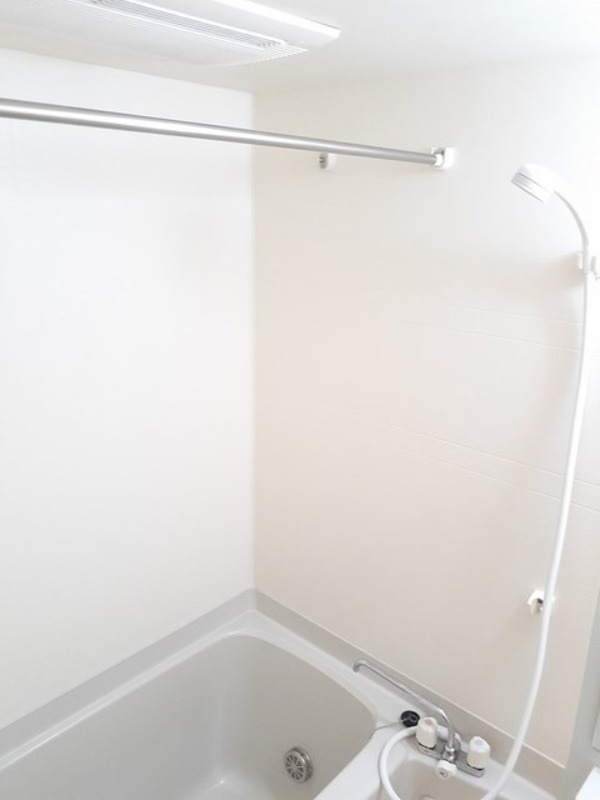 バス・シャワールーム　図面と現状に相違がある場合には現状を優先