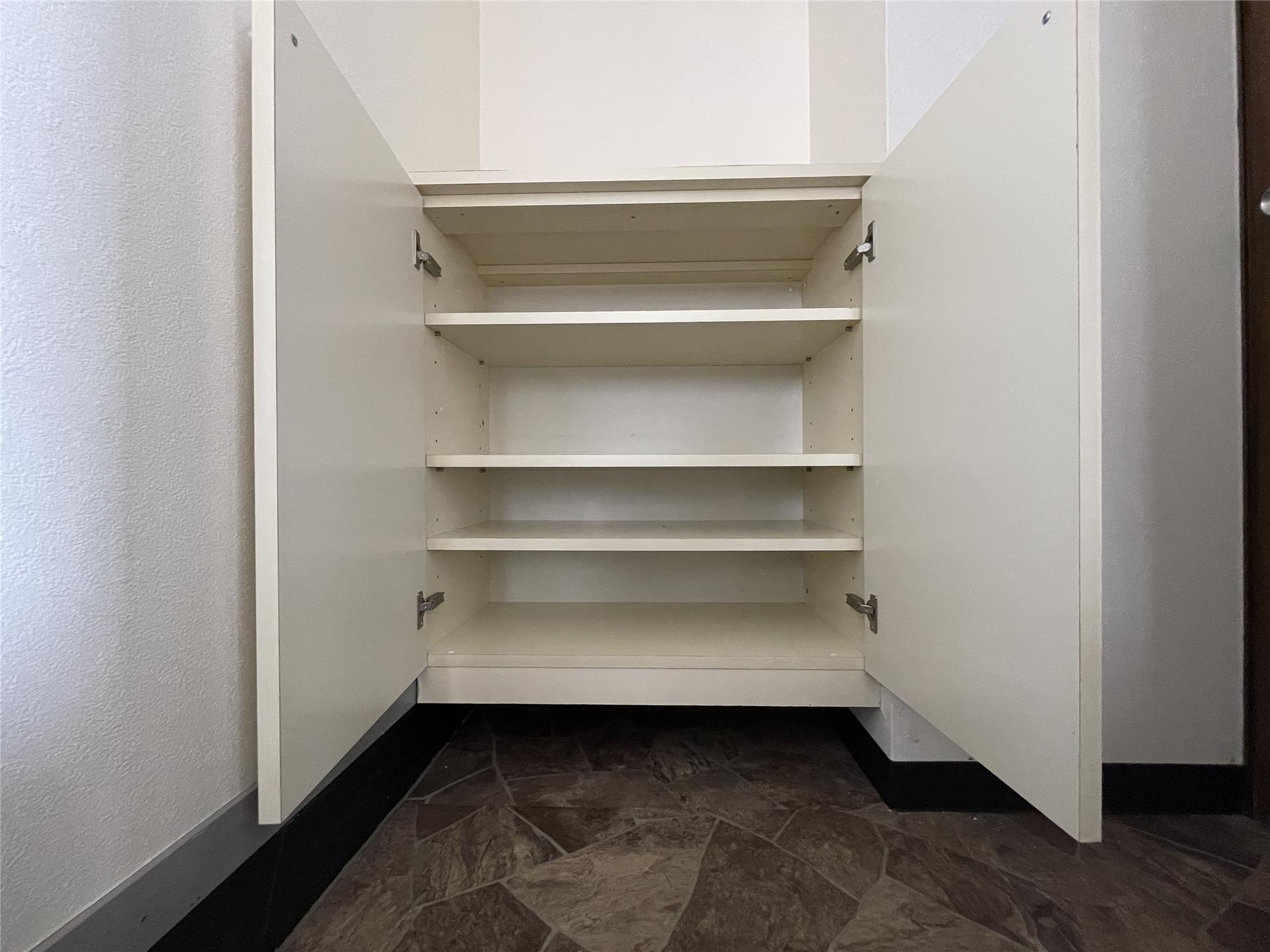 エントランス　脱衣所カーテンレール