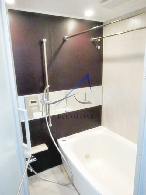 バス・シャワールーム　お風呂です。