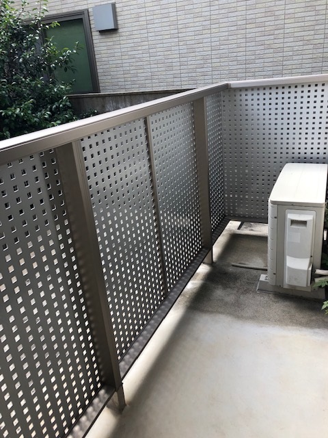 バルコニー　下の階の写真です。