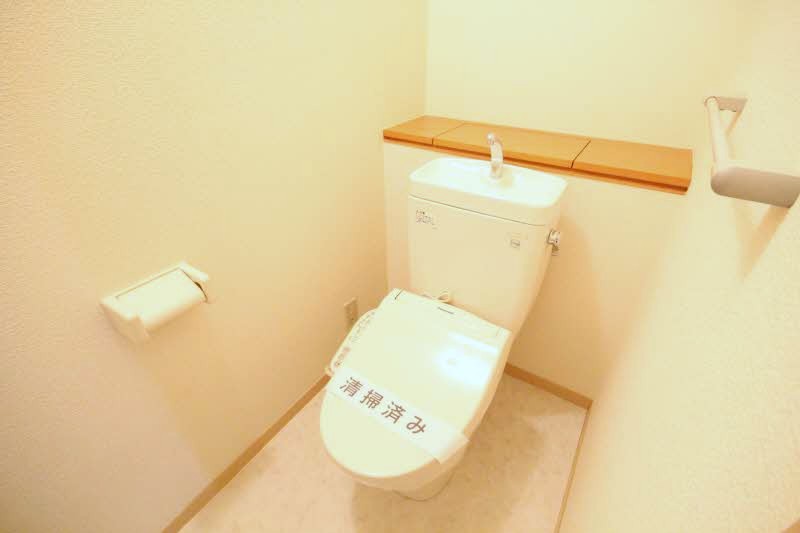 トイレ　別部屋・同タイプ（反転）のお部屋の写真です（参考）