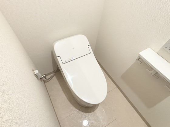 トイレ　シャワー付きトイレトイレ