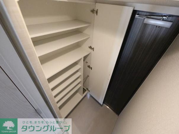 玄関　収納
