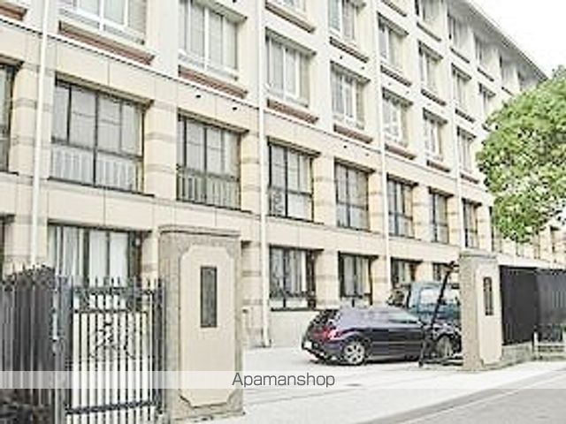 高校・高専　徳島文理大学徳島文理高等学校（高校・高専）まで269m