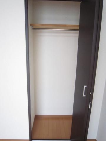収納　クローゼット完備