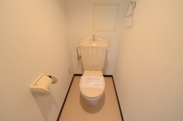 トイレ　シンプルで使いやすいトイレです♪