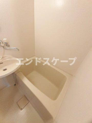 ＪＲ上越線 群馬総社駅 徒歩29分 2階建 築33年の風呂写真
