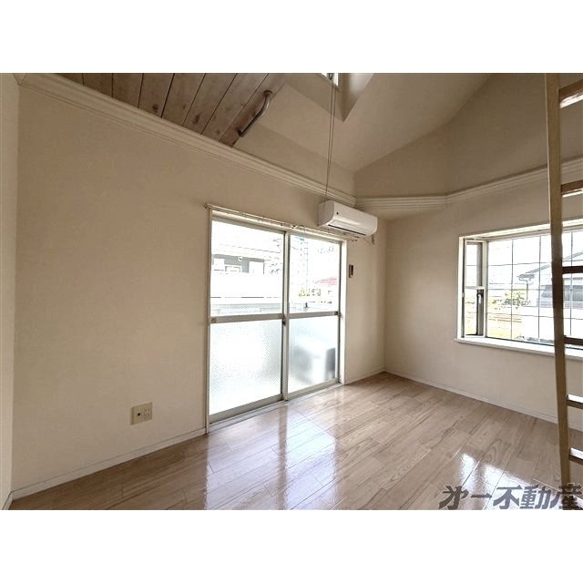建物外観　洋室