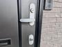 玄関　二重ロックで安心