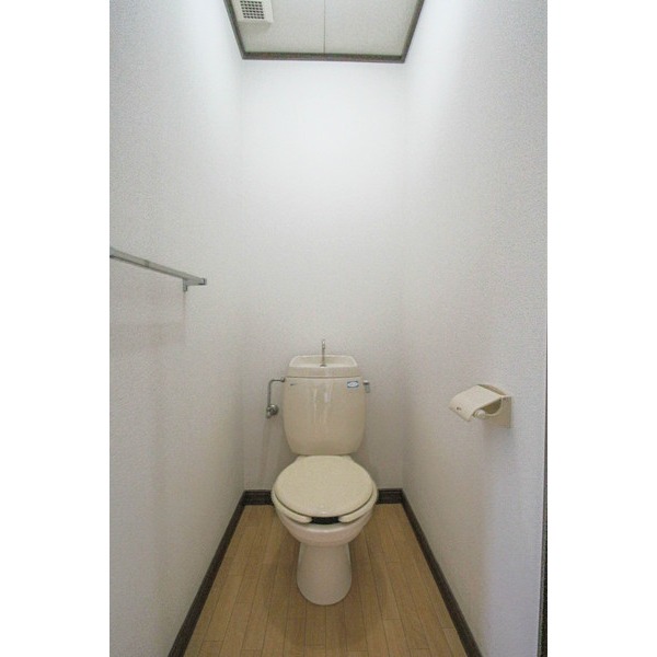 トイレ　同じ建物の別のお部屋