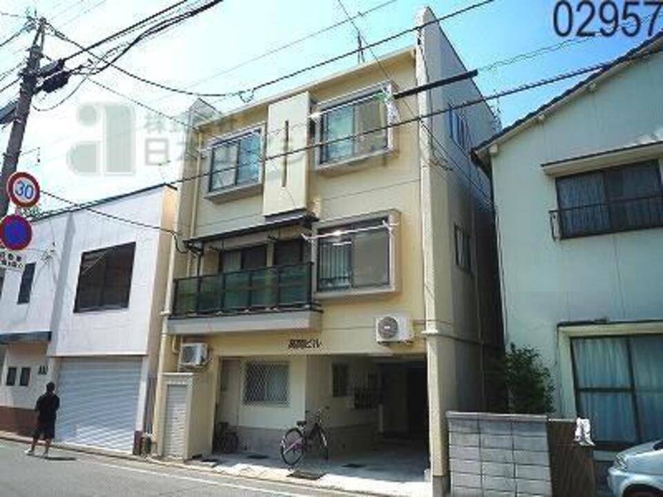 松山市緑町のマンションの建物外観