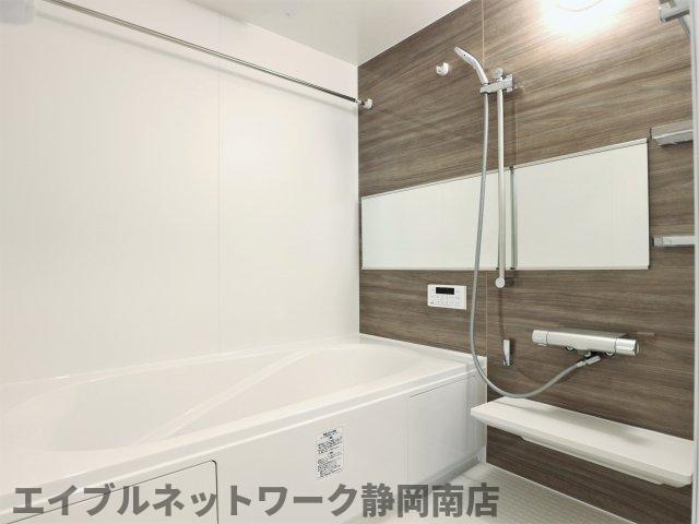 バス・シャワールーム　きれいなお風呂です