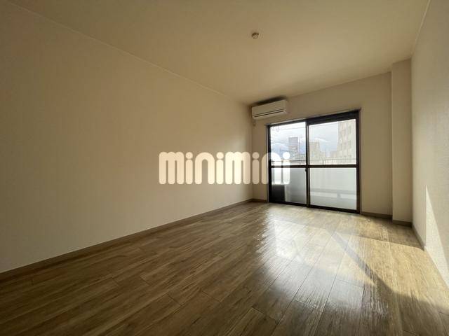 居室・リビング　日当たり良好、明るいお部屋です