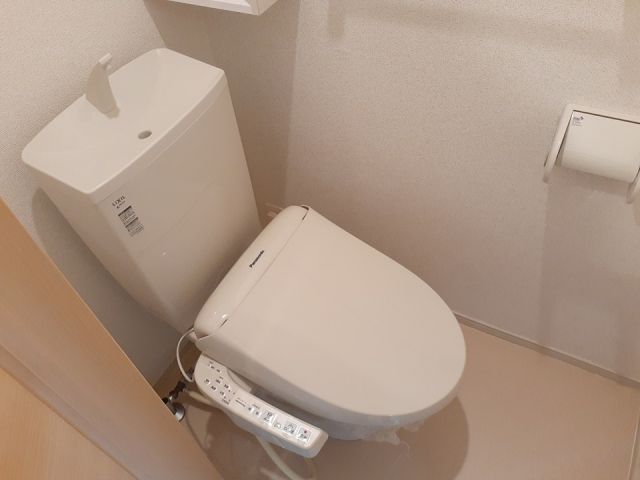 【メゾンビューVIのトイレ】
