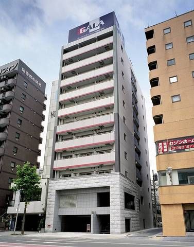 横浜市中区花咲町のマンションの建物外観