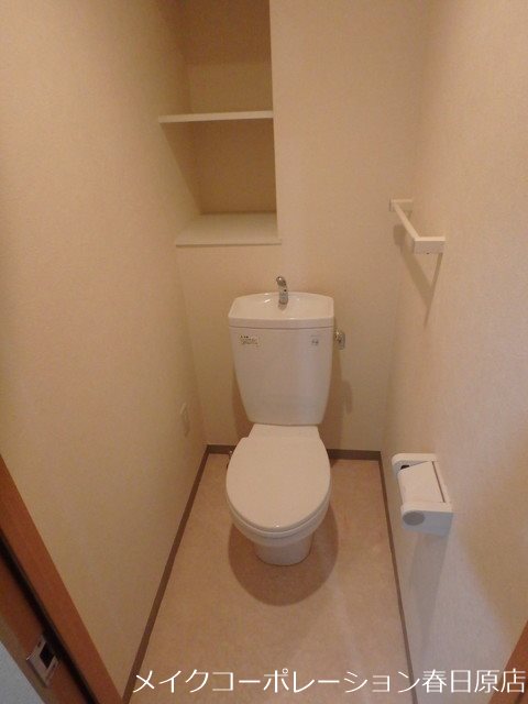 トイレ　写真は同型タイプ