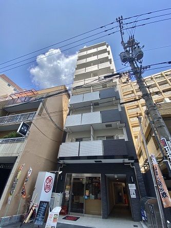 【広島市中区幟町のマンションの建物外観】