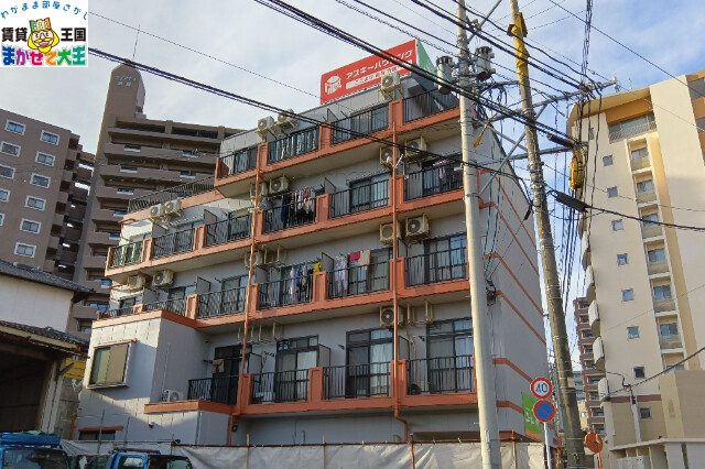 長崎市岩屋町のマンションの建物外観