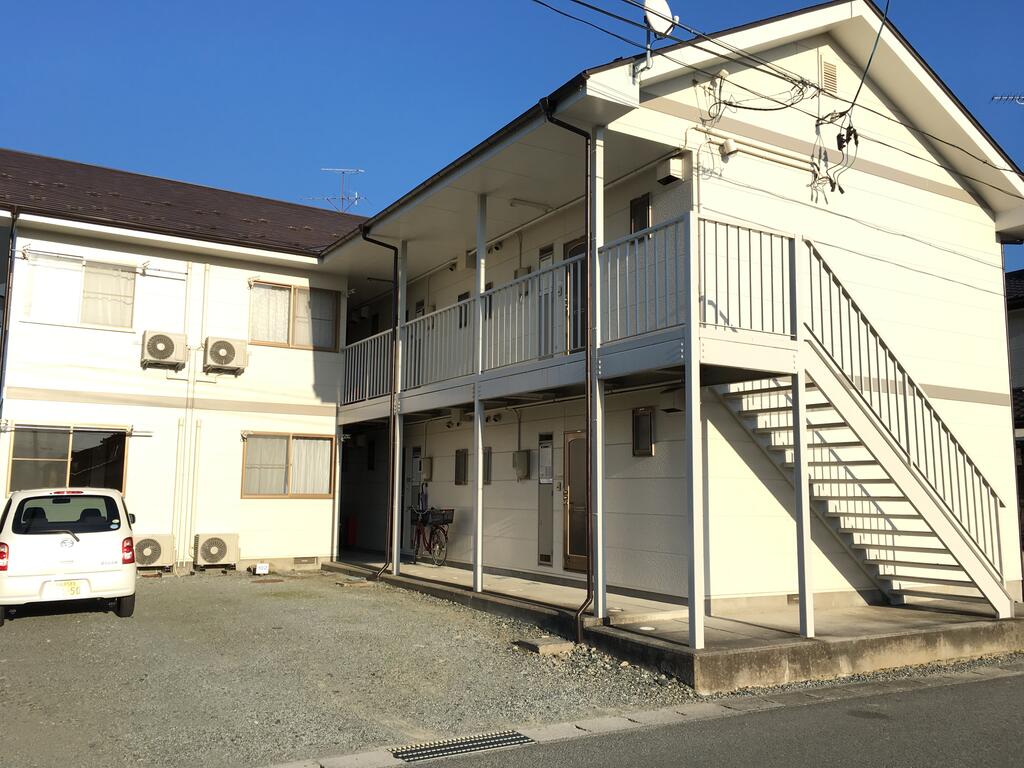 ネオハイツ鹿島の建物外観