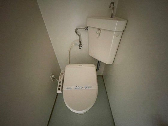 トイレ　※別部屋の写真です