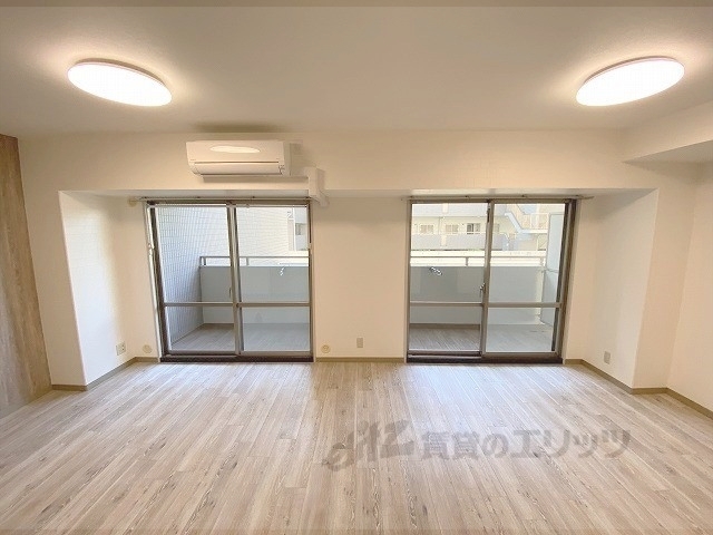 居室・リビング　リビング