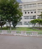 中学校　札幌市立発寒中学校（中学校）まで888m